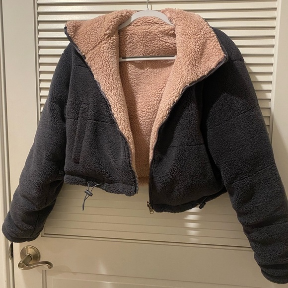 Reversible Jacket (cropped) - Picture 4 of 5